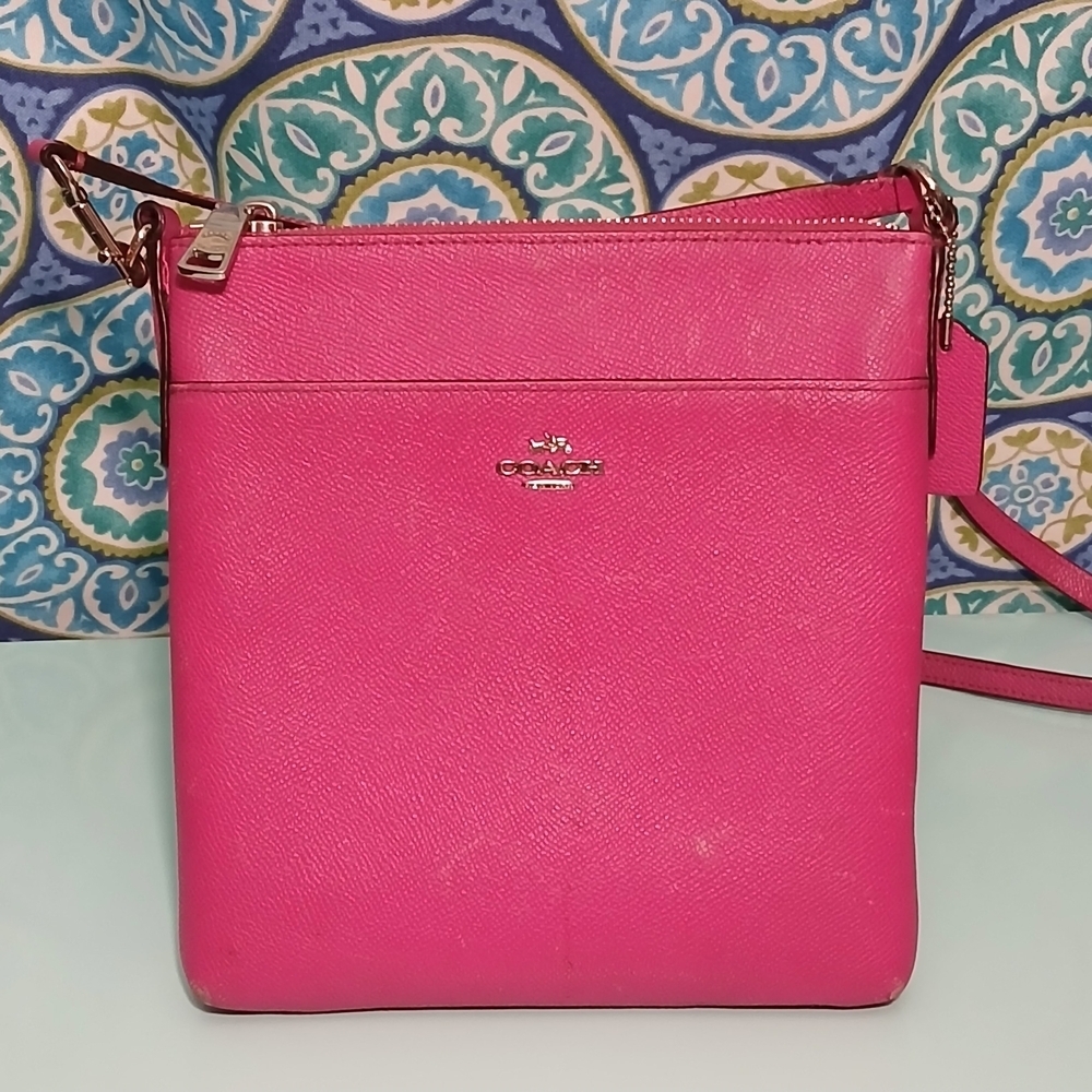 Coach Kitt Messenger Bag - Pink Pebbled Leather - Picture 2 of 15